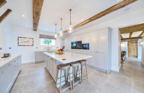 Calwich House | Discover Wellcroft Farm: A Family-Friendly Retreat