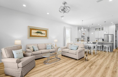 Thomas Drive House | BRAND NEW-Luxurious 5 BR house w/HEATED POOL, fenced yard, Pet Friendly, PCB