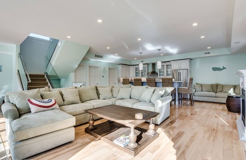South Haven House | New Beach Homes by North Beach - Rated 10/10, Walk to Town