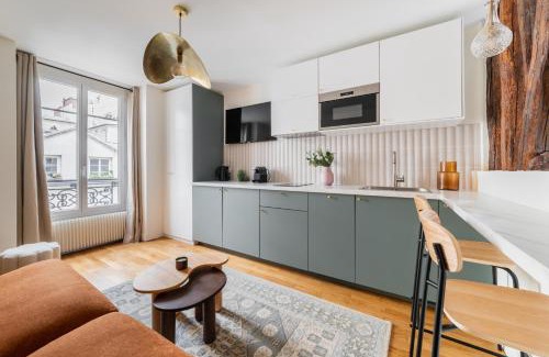 Batignolles Apartment | Modern Retreat in Parc Monceau - Batignolles, Rated 9.3