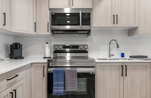 Calgary Condo | Exceptional Walk-out Suite in Calgary with Spa & Breakfast