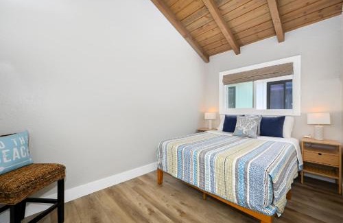 Balboa Peninsula House | Contemporary Beachside Retreat with Patio & BBQ Amenities