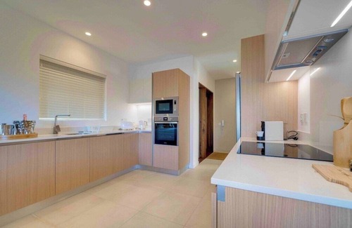 Pointe aux Canonniers Apartment | Elegant Ocean View Apartment Just 200m from the Beach
