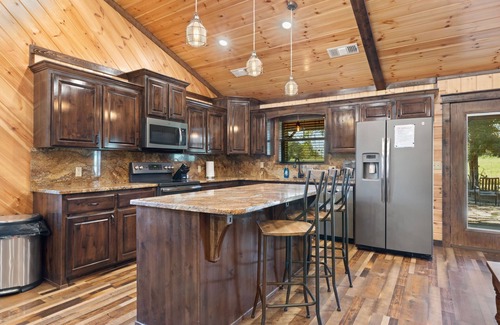 Golden Cabin | Secluded Cabin Retreat with Meadow Views & Top Amenities