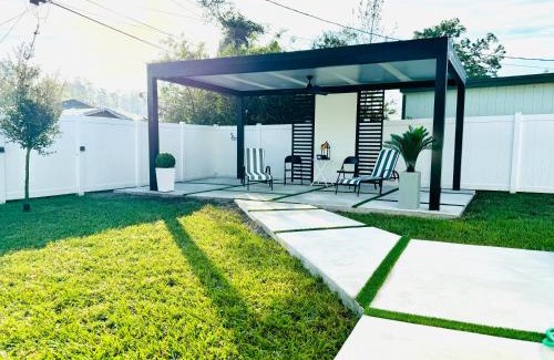 Lutz House | Modern Family Retreat in Lutz, Tampa - Pet Friendly Stay