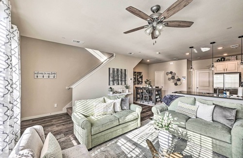 Denton House | New Townhome Near UNT/TWU with Spa & Breakfast Options