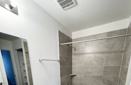 Del Valle House | Brand new townhouse and brand new appliances to live!