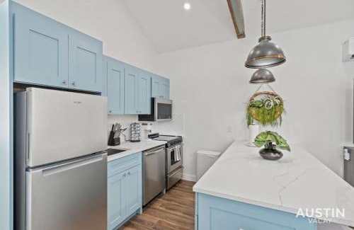 Greater South River City Apartment | Newly Available Unit for Relaxation Near Downtown
