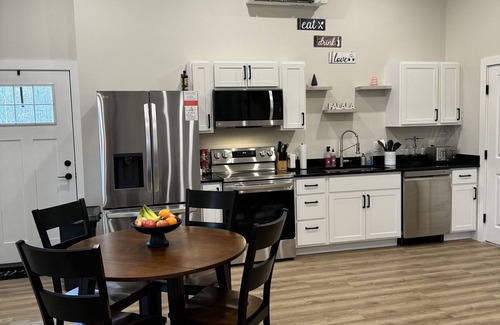 Chichester Apartment | Stylish Private Unit with Firepit, Centrally Located & Rated 9.4