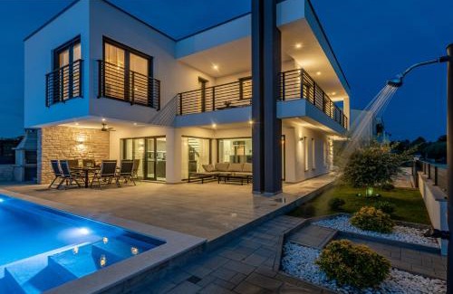Zaton Villa | New Villa Olivia: Oceanfront Retreat with Heated Pool & Spa