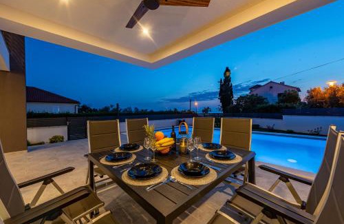 Zaton Villa | New Villa Olivia: Oceanfront Retreat with Heated Pool & Spa