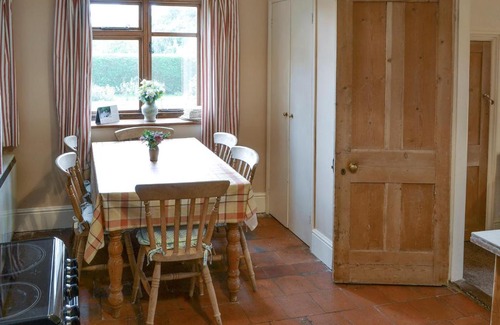 Foxley House | Top-Rated Brandiston Barn Cott: Pet & Child Friendly Stay