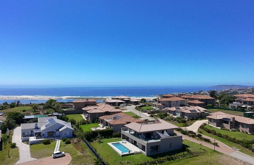 Plettenberg Bay Villa | Brandnew villa for the best time with family or friends