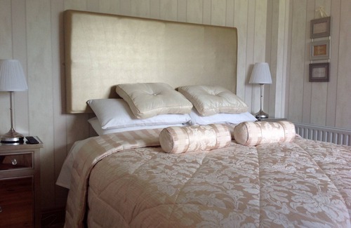 St. Mullins House | Experience Comfort at Brandon View House B&B - 4 Star Stay