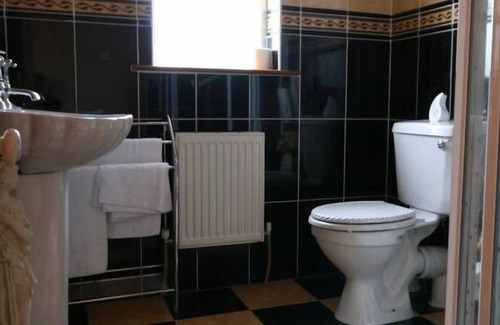St. Mullins House | Experience Comfort at Brandon View House B&B - 4 Star Stay