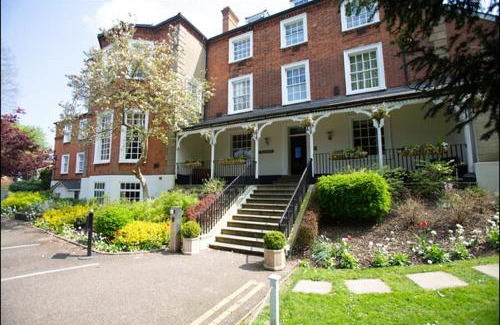 Brands Hatch Hotel | Experience Brandshatch Place & Spa: 4-Star Oceanfront Retreat