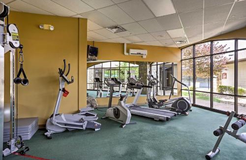 Reeds Spring House | Family-Friendly Branson West Cabin with Pool and Golf Access