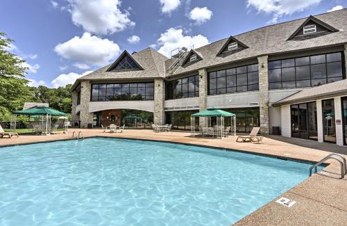 Reeds Spring House | Family-Friendly Branson West Cabin with Pool and Golf Access