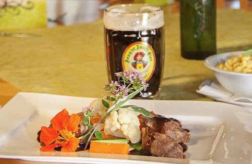 Isny im Allgaeu Hotel | Welcoming Brauereigasthof Engel: Pet-Friendly Retreat