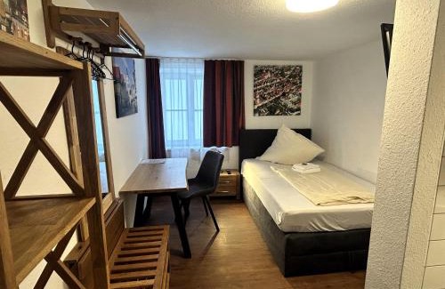 Guenzburg Hotel | Historic Brauereigasthof zur Münz: Pet-Friendly Stay