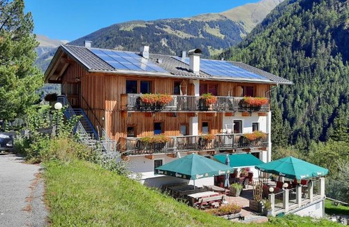 Kals am Grossglockner House | Pet-Friendly Braugasthof Glocknerblick with Top Amenities