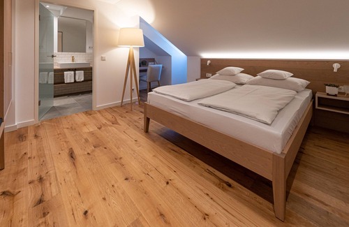 Beilngries Hotel | Unwind at Braugasthof Schattenhofer - Rated 9.6/10 Stay