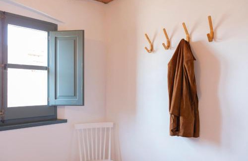 Old Town Apartment | Child-Friendly Bravissimo Raïms Penthouse with High Ratings