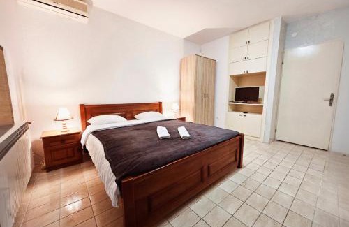 Golubovina Apartment | Bravo Plus: Highly Rated Family-Friendly Hotel Awaits