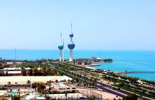 Salmiya Hotel | Family-Friendly Bravo Royal Hotel Suites with Ocean View