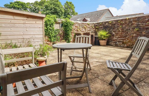 St Wenn Cottage | BRAY COTTAGE, pet friendly, with open fire in Winnard's Perch