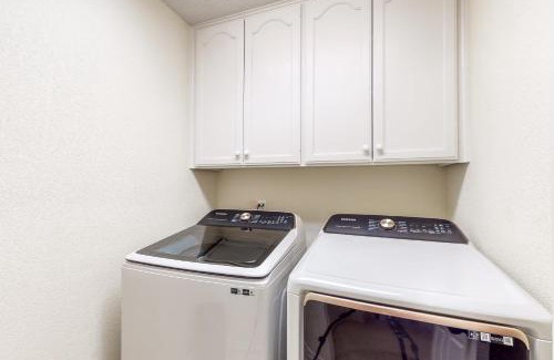 Glen Rose House | Experience Brazos de Dios: Family-Friendly with Hot Tub