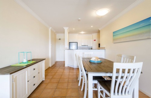 Yamba Apartment | Breakers 1/3: Steps from Pippi Beach with Pool & Kitchen