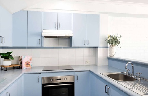 Mollymook Apartment | Beachfront Escape: Breakers 2 on Mollymook with Pool