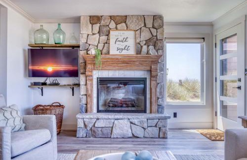 Neskowin House | Experience Breakers Beach House #1: Family-Friendly Retreat