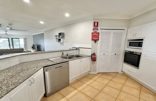 Yamba Apartment | Relaxing Retreat at Breakers 1/2 with Pool & Spa