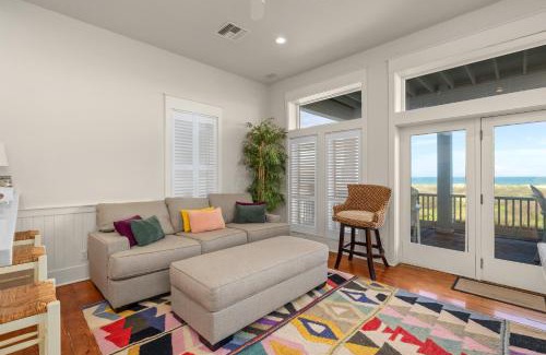 The Shores House | Oceanfront Breakers Home 8346: Family-Friendly Retreat