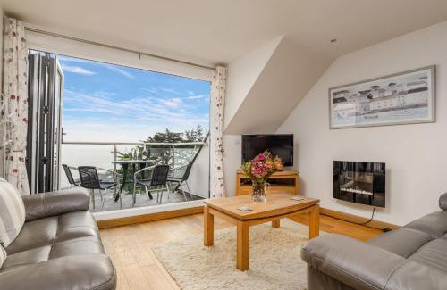 Seaton House | Relax at Breakers - Mount Brioni with Oceanfront Views