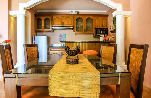 Manoc-Manoc Resort | Delightful Breakfast at Monaco with Pool and Spa Amenities
