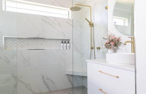 New Auckland Villa | Breakfast at Tiffany's