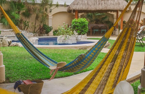 Colonia Centro House | Inviting Retreat with Pool & Breakfast for Memorable Stays