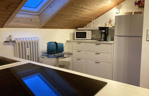 Solnhofen Apartment | Breakfast with a View: Rated 9.8 in Bavaria's Beauty