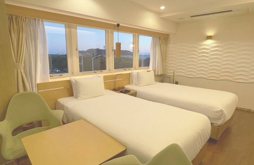 Fujisawa Hotel | Guest Rated: Breath Hotel with Hot Tub & Family Amenities
