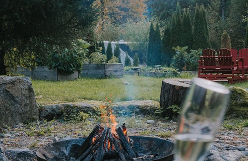 Upper Squamish House | Discover Glacier Views in Scenic Squamish Valley Retreat