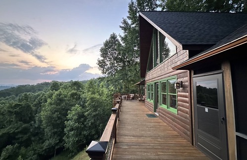 Morganton Cabin | Experience Long Range Views & Lake Blue Ridge Comfort