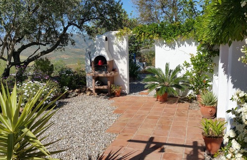 Riogordo Villa | Unforgettable Finca Villa Riogordo: Views & Spa Awaits!