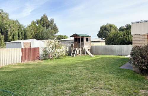 Lancelin House | Experience Breathe Ezy - Steps from Lancelin Sand Dunes!