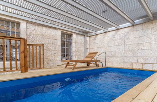 Musrara Apartment | Breathtaking 3BR Villa With Garden/Pool/Parking