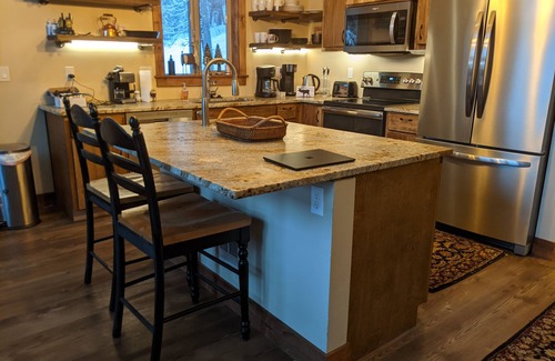 New Meadows House | Idyllic Lodge in New Meadows with Spectacular Views