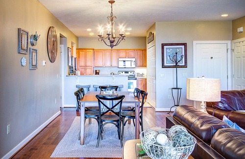 Sugar Mountain Condo | Plan Your Fall Getaway: Enjoy Breakfast and Changing Leaves!