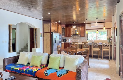 Ballena House | Oceanfront Retreat: 10/10 Guest Rated, Steps from the Beach
